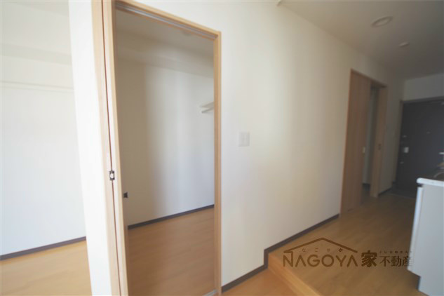 丸の内エンブルコート その他4