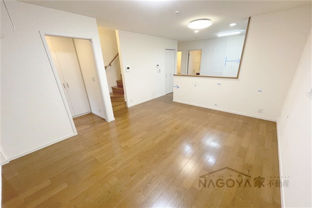 フォレストメゾン西崎B棟 リビング