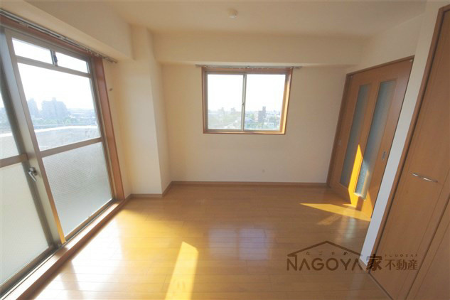 ベレーサ山王 リビング