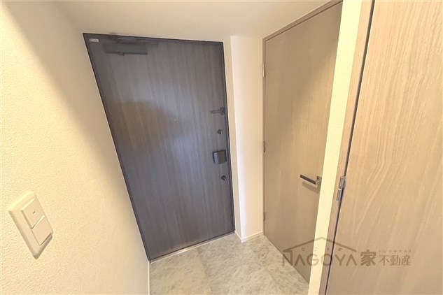 メイクス名駅太閤 玄関