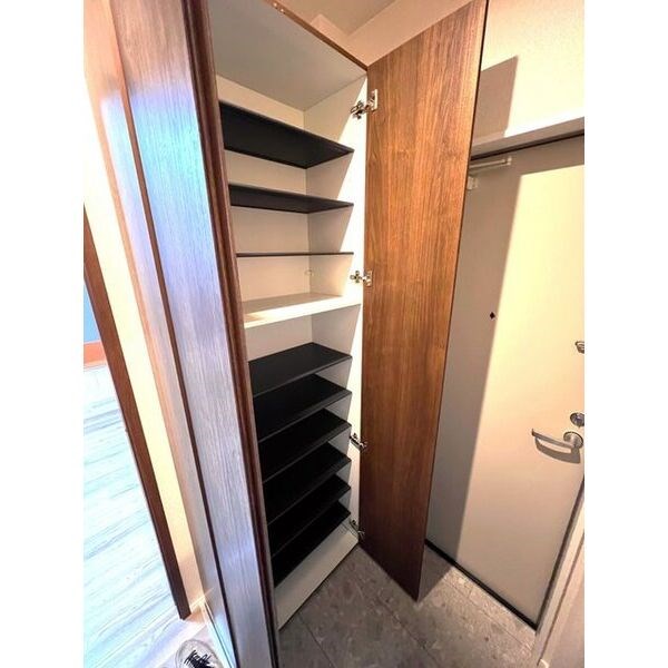 FSネコテラス 玄関