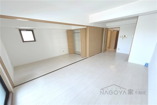 マノアール今池 リビング