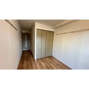 ロイメント名駅 ベッドルーム