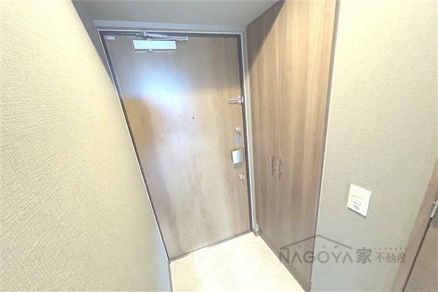 メイクスWアート浅間町 玄関