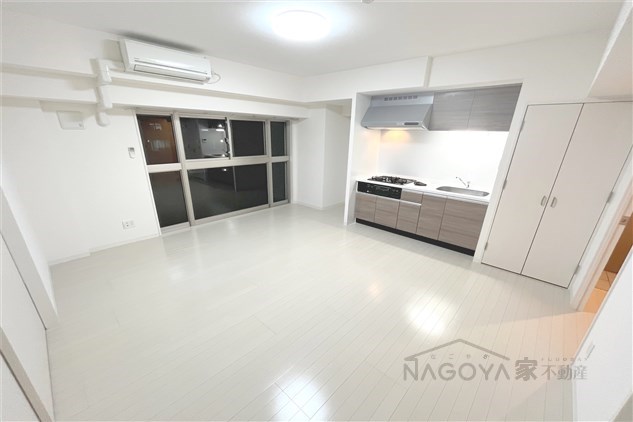 パークフラッツ新栄 リビング