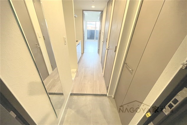 プレサンス吹上駅前エテルノ 玄関