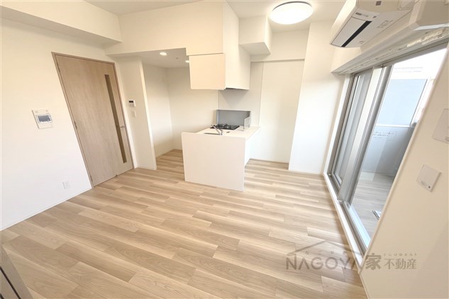 プレサンス吹上駅前エテルノ リビング