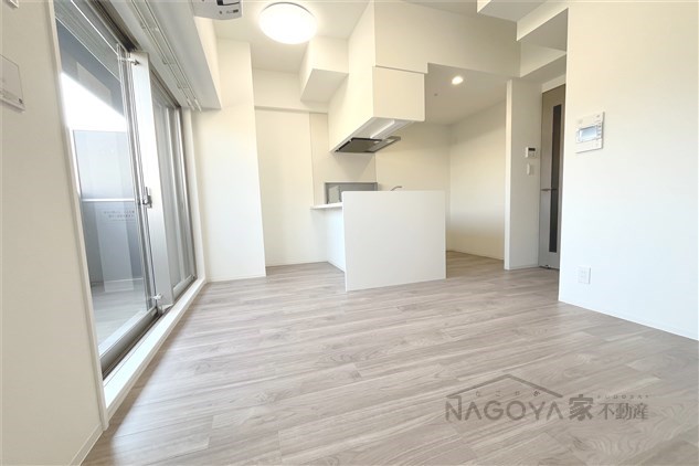 プレサンス吹上駅前エテルノ リビング