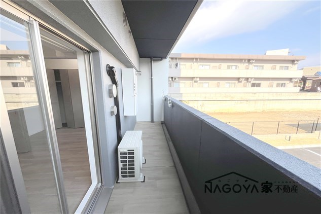 プレサンス吹上駅前エテルノ ベランダ