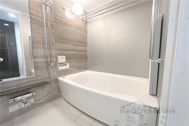 プレサンスロジェ志賀本通テラス 風呂画像