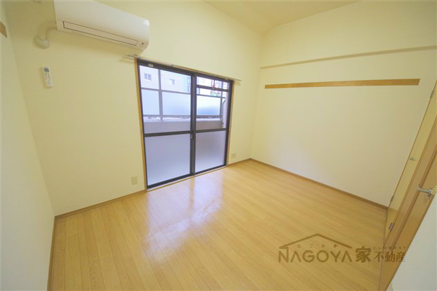 内山ハイライズ リビング