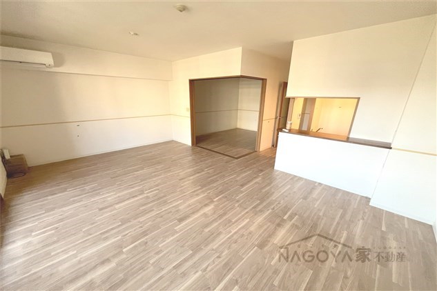 グラン・アベニュー名駅南 リビング