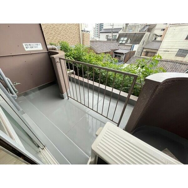 シーズンコート東別院 ベランダ