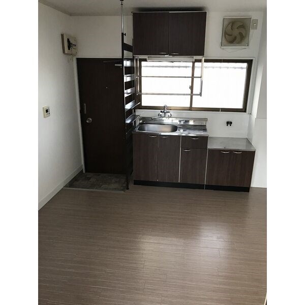 ニューコーポ松葉 玄関