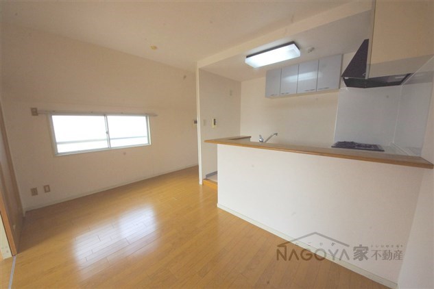 レインボー千代田橋 リビング