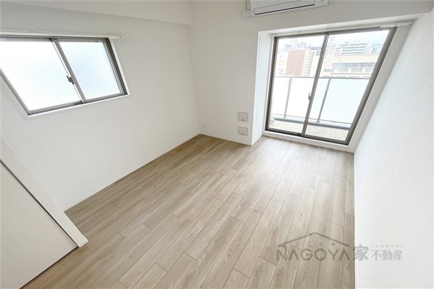 エスリード上前津セレーノ リビング