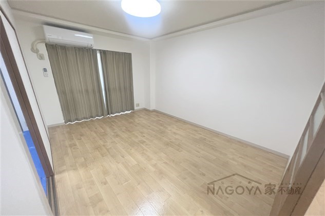 ヴィラ南山 ベッドルーム