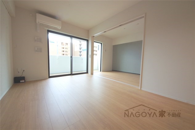 アースグランデ泉 リビング