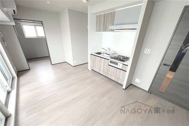 プレサンスロジェ車道駅前NORTH リビング