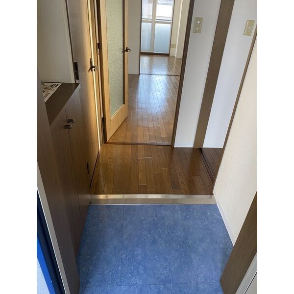 ワンコレクト神田 玄関