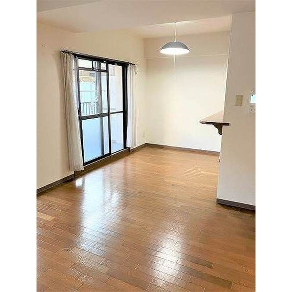 バンベール千種竹越 リビング