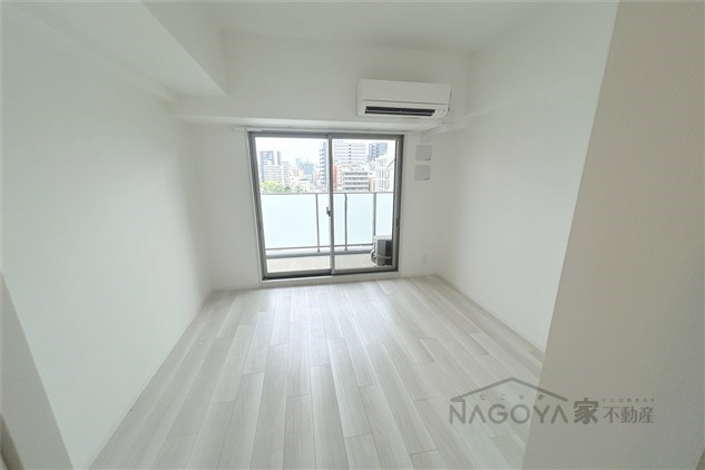 エスリード栄エステージ リビング