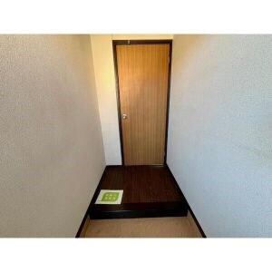 メゾンハヤシ 玄関