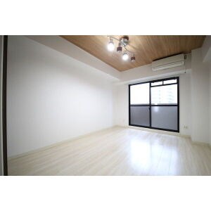 プロビデンス泉 リビング