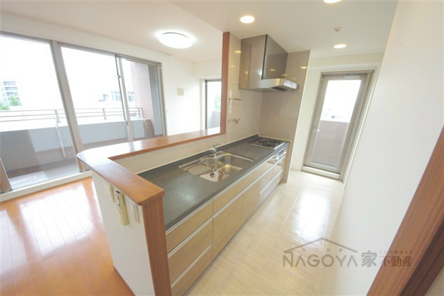 CASSIA旭丘 キッチン