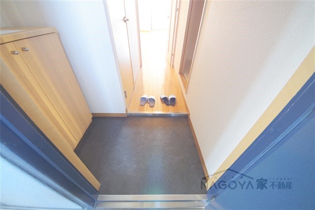 サンマール牛巻 玄関