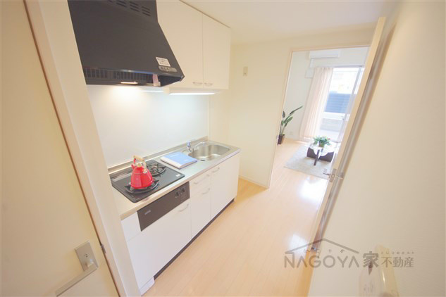 meLiV桜山 キッチン