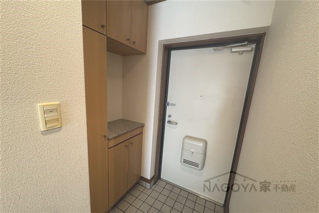 アバンツァート 玄関