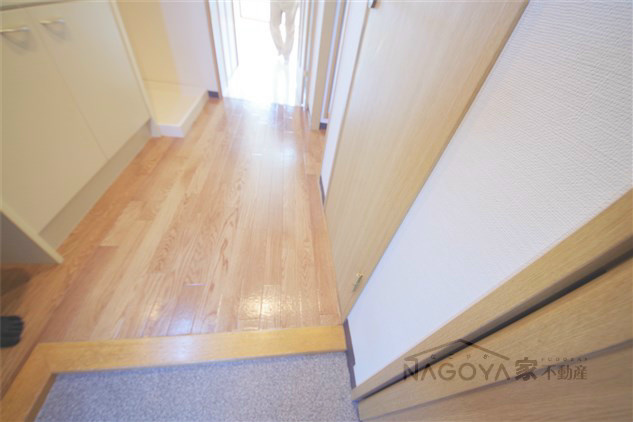 アミュズマン亀城 玄関