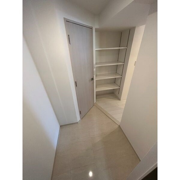 ブランシエスタ金山北 玄関