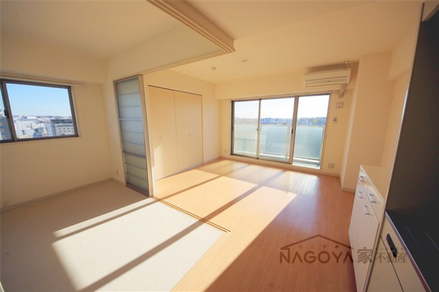 プレステージ千種 リビング