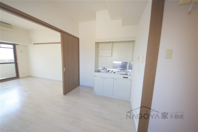 エスタシオン御器所 リビング