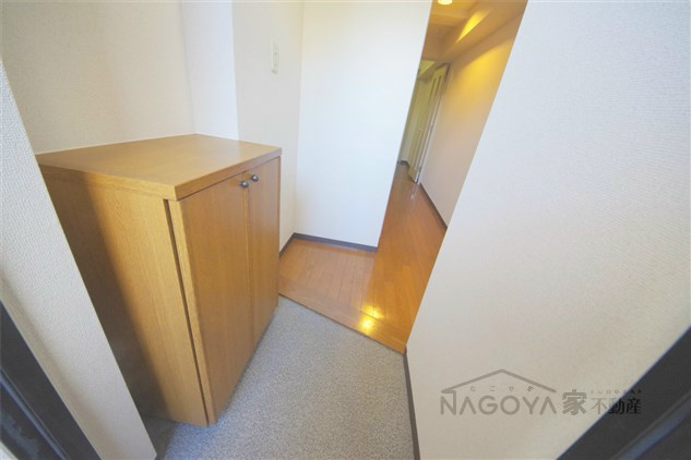 グランシャリオ名駅南 玄関