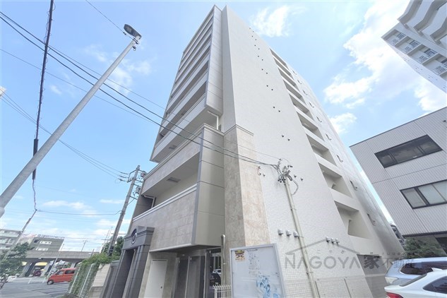 ポルタニグライースト 外観