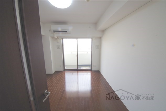 レジディア鶴舞 リビング