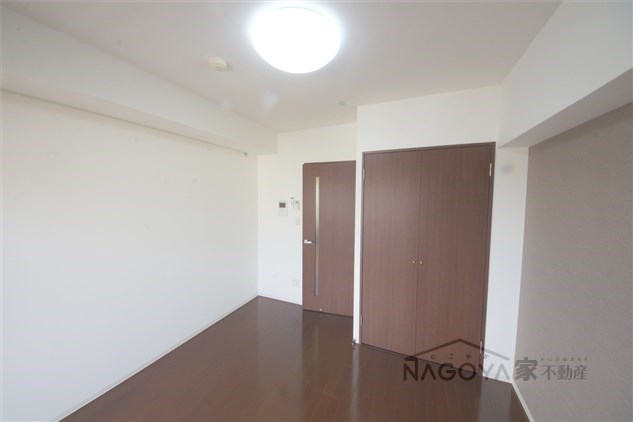 レジディア鶴舞 ベッドルーム