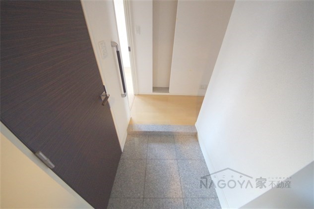 ベレーサ星ヶ丘 玄関