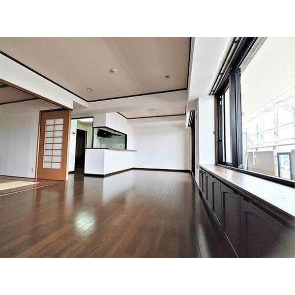 ライオンズガーデンヒルズ富士見台壱番館 玄関