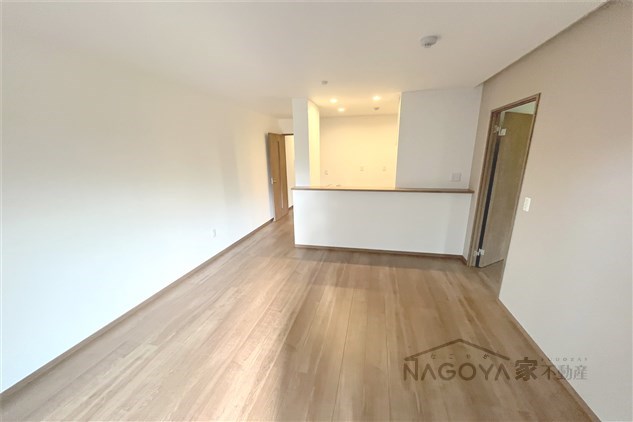 AVANCE ISSHA リビング