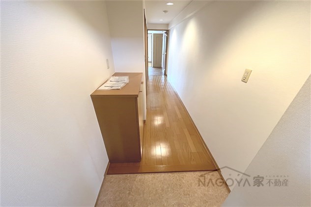 サンデンハイツ若葉通 玄関