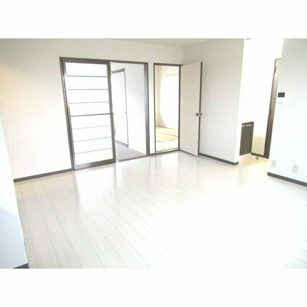 ケーエムハイツ リビング