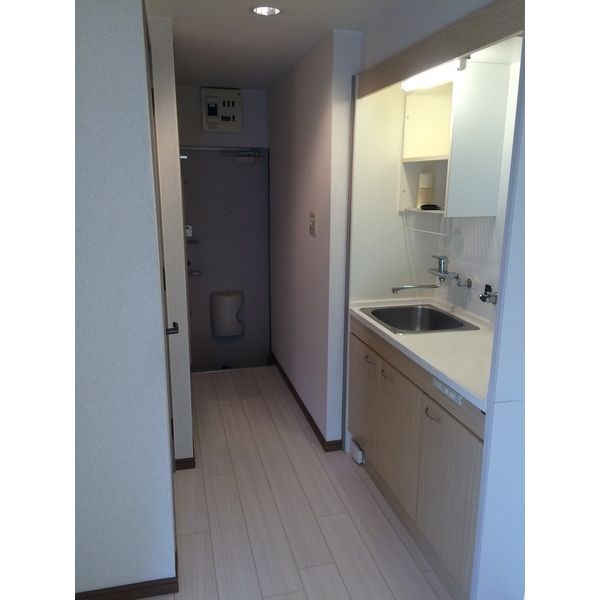 ファミールエス 玄関