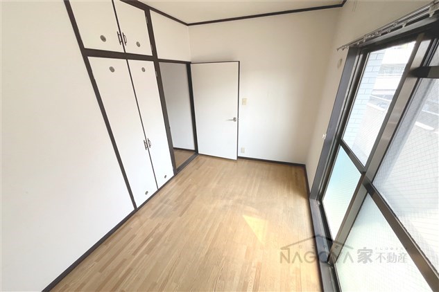 アルト千種 リビング