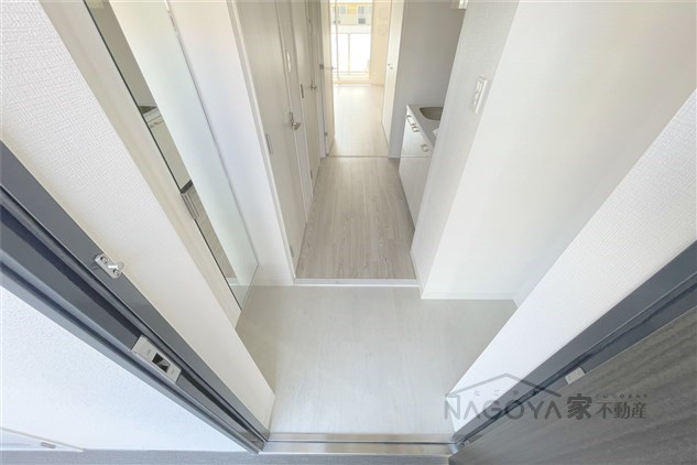 エスリード葵広小路通 玄関