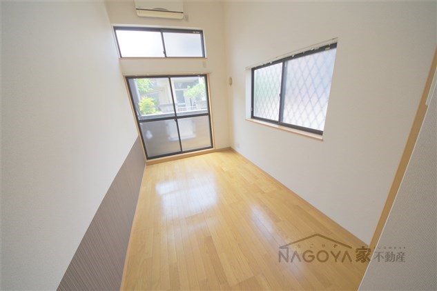 ＴＫロイヤルコーポ リビング