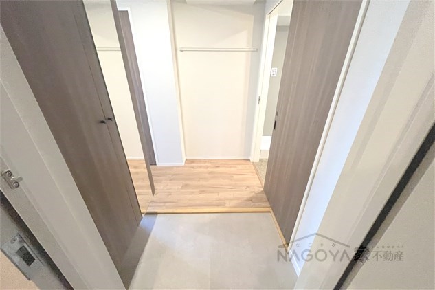 アヴェニール徳川 玄関